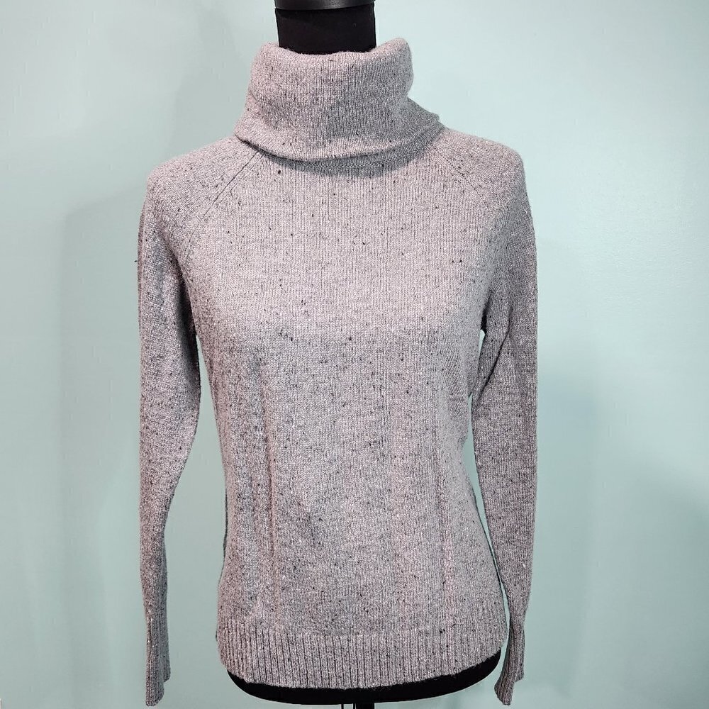 C&C CALIFORNIA WOOL BLEND TURTLENECK SWEATER :Large
Lot G